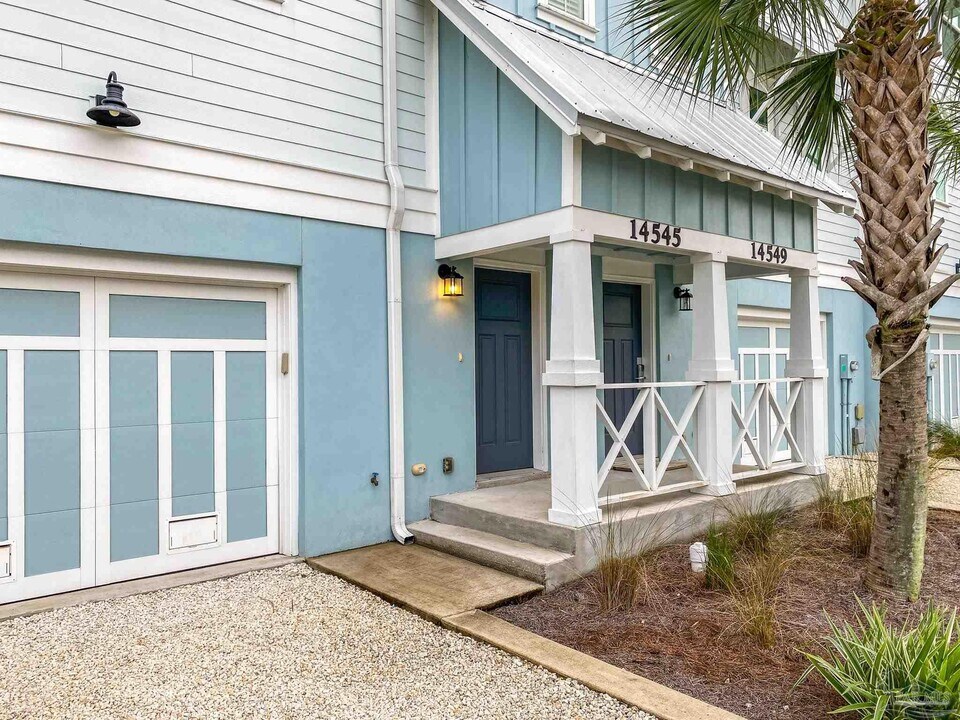 14545 Salt Meadow Dr in Pensacola, FL - Building Photo