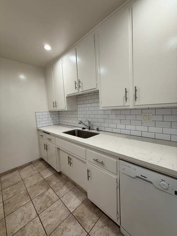 2020 Preuss Rd in Los Angeles, CA - Building Photo - Building Photo