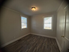 2212 Grace Ave in New Bern, NC - Building Photo - Building Photo