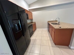 3724 SE 9th Pl in Cape Coral, FL - Building Photo - Building Photo