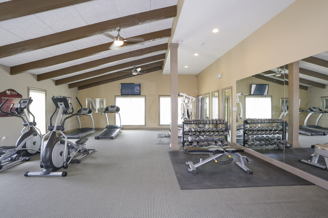 The Oaks at Prairie View in Kansas City, MO - Building Photo - Interior Photo