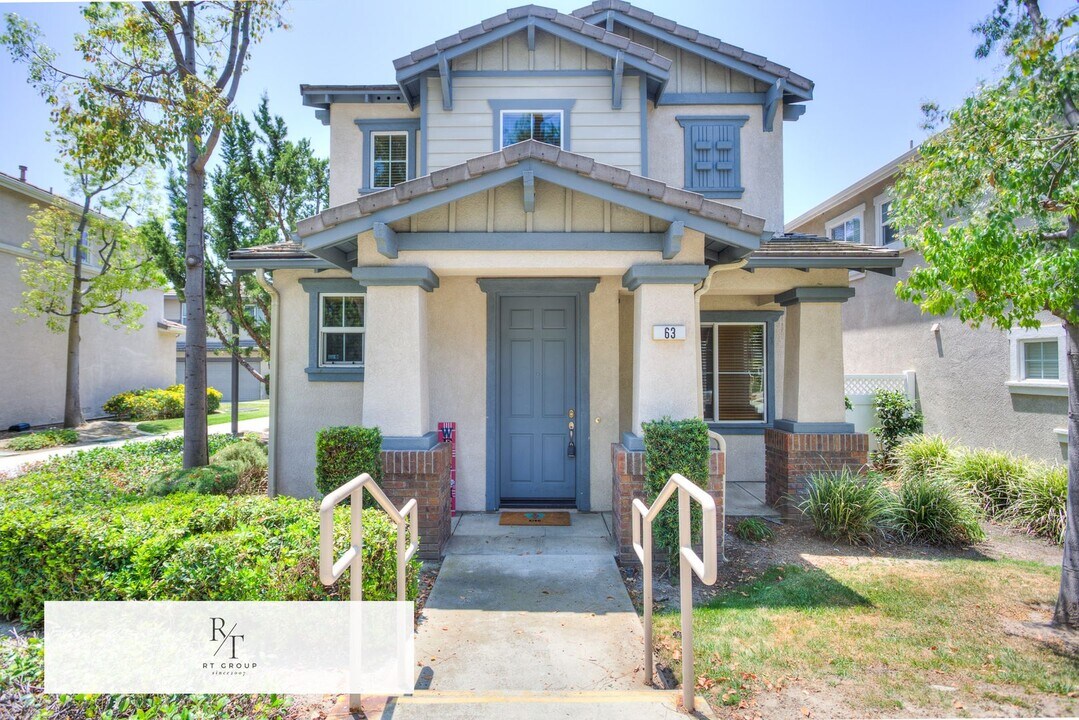 11090 Mountain View Dr in Rancho Cucamonga, CA - Building Photo