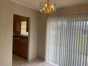 5362 Springwood Rd in Spring Hill, FL - Building Photo - Building Photo