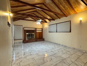 39 Myrtle St in Bakersfield, CA - Building Photo - Building Photo