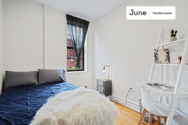 Cozy Private ROOM in Greenpoint, Unit 1 in Brooklyn, NY - Building Photo - Building Photo