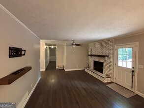 1015 Castlewood Dr in Woodstock, GA - Building Photo - Building Photo