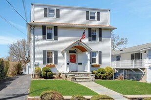 55 N High St in Tuckahoe, NY - Building Photo