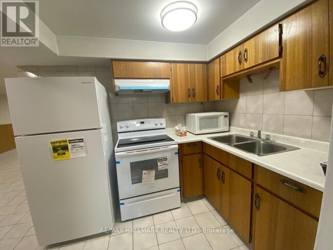 property at 65 Marita Pl