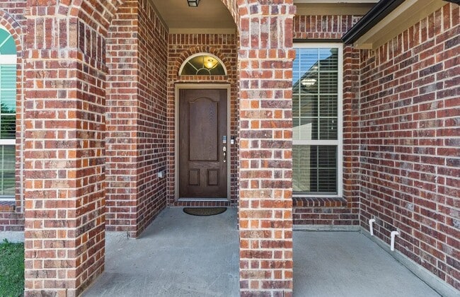 4706 Lakeway Dr in Garland, TX - Building Photo - Building Photo