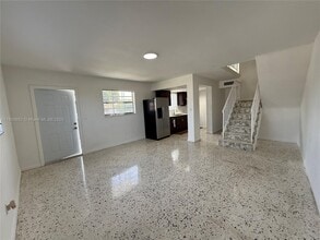 3200 SW 88th Pl in Miami, FL - Building Photo - Building Photo