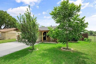 5420 Galway Ln in Fort Worth, TX - Building Photo - Building Photo