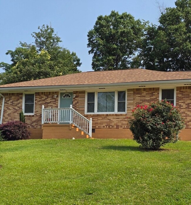 property at 2142 Brannen Rd SE