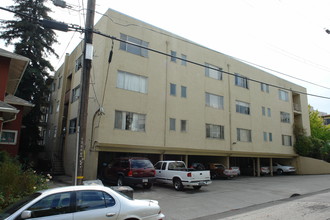 276 Lee St in Oakland, CA - Building Photo - Building Photo