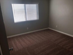 7042 Fenway Dr-Unit -2x1 in Westminster, CA - Building Photo - Building Photo