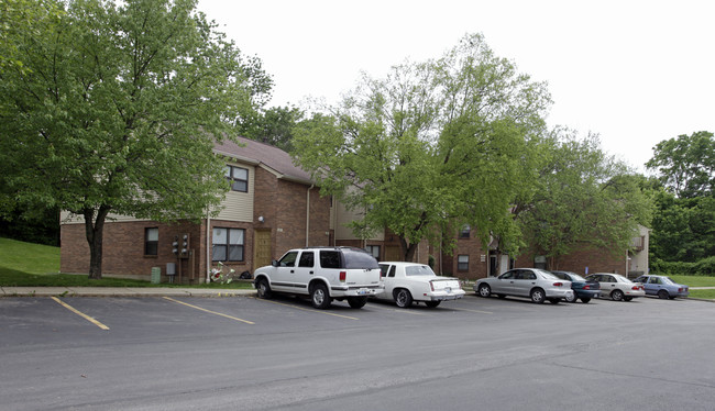 Taylor Ridge Apartments in Independence, KY - Foto de edificio - Building Photo