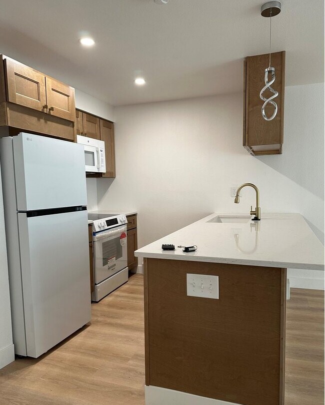 1065 University Ave, Unit 113 in Boulder, CO - Building Photo - Building Photo