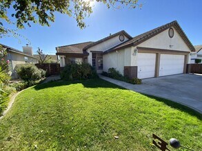 1830 Tennis Ln in Tracy, CA - Building Photo - Building Photo