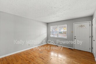 2126 Northernlimits Dr in Florissant, MO - Building Photo - Building Photo