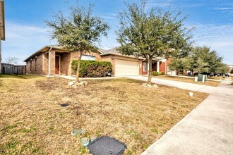 5933 Adair Dr in Austin, TX - Building Photo - Building Photo