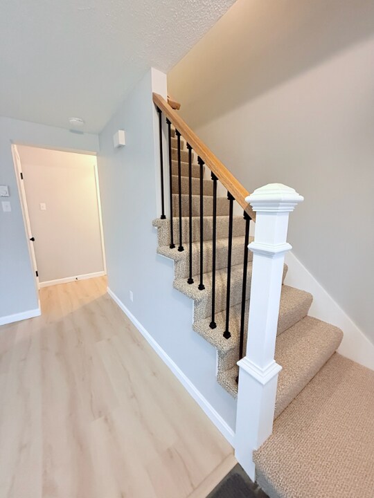 85 Fairhaven Rd in East Lyme, CT - Building Photo