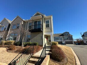 1404 Winding Stream Rd in Charlotte, NC - Building Photo - Building Photo