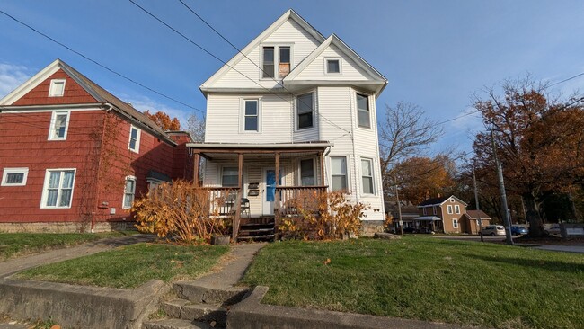 403 Spicer Street in Akron, OH - Building Photo - Building Photo