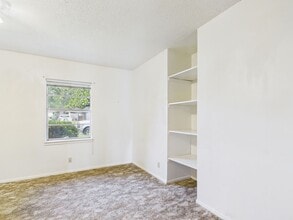 311 W Nimitz St in Fredericksburg, TX - Building Photo - Building Photo