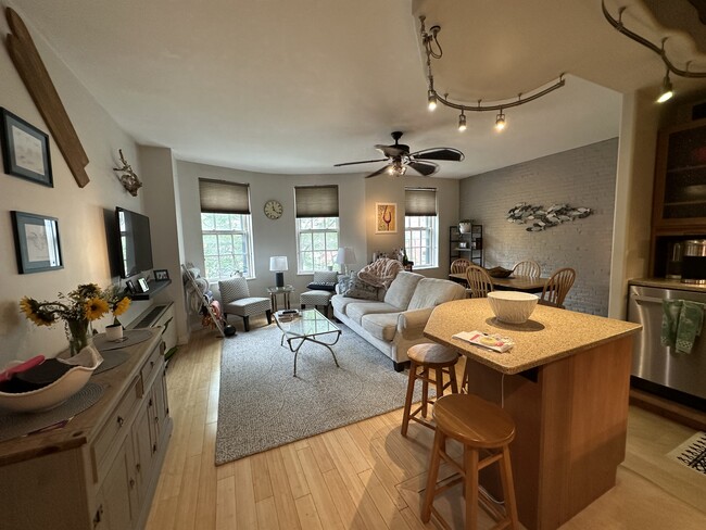 property at 21 Bowdoin St