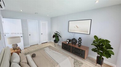 718 SE 13th St in Fort Lauderdale, FL - Building Photo - Building Photo