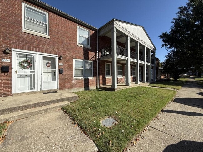 property at 1802 La Salle Pl