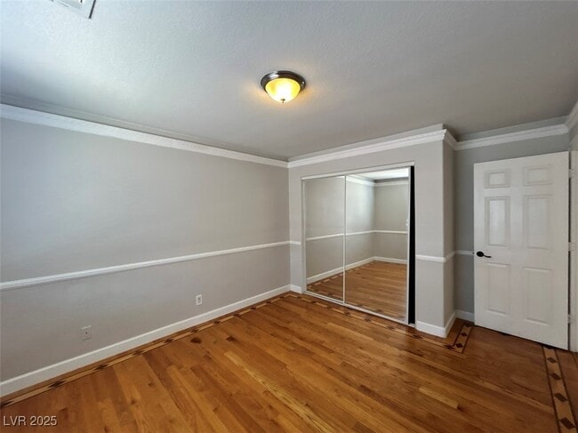 1480 La Brea Rd