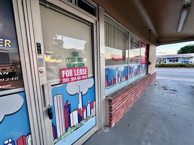 property at 7131 Pembroke Rd