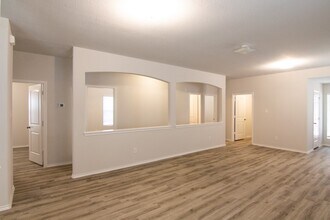910 Dancing Sun Court in Baytown, TX - Building Photo - Building Photo