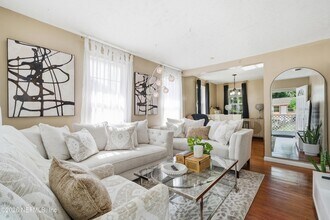 6024 Transylvania Ave in Jacksonville, FL - Building Photo - Building Photo