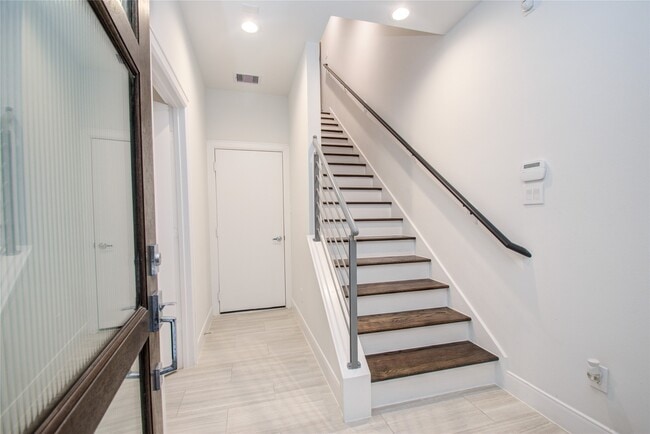 property at 2717 Eado Grove Ln