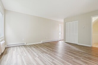 10 Wauwinet Ct in Guilford, CT - Building Photo - Building Photo