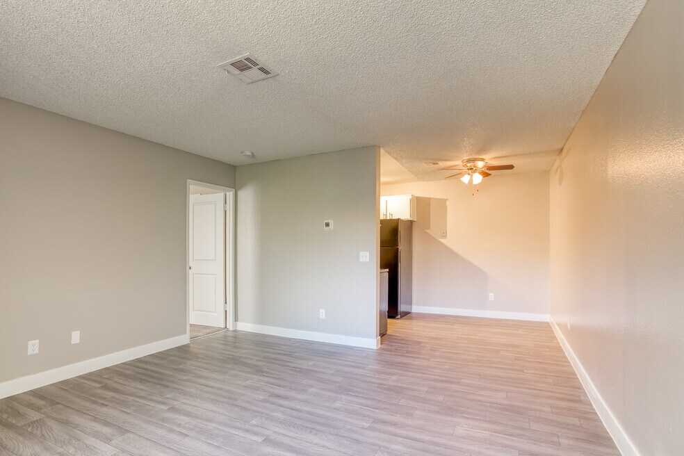 7605 Finishing Touch Court Apartments and Nearby Las Vegas