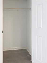 2816 S Bartell Dr photo'