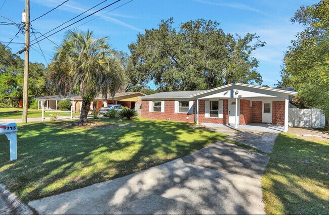7415 Leroy Dr in Jacksonville, FL - Building Photo - Building Photo
