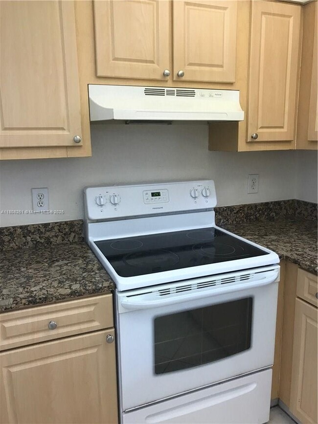 property at 1105 S Flagler Ave