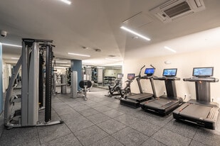 Nuovo Apartments in Bellevue, WA - Building Photo