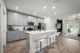 1114 Cabot Cliffs Dr in Daytona Beach, FL - Building Photo - Building Photo