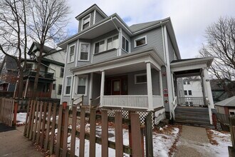 35 Ridgemont St, Unit 3 in Boston, MA - Foto de edificio - Building Photo