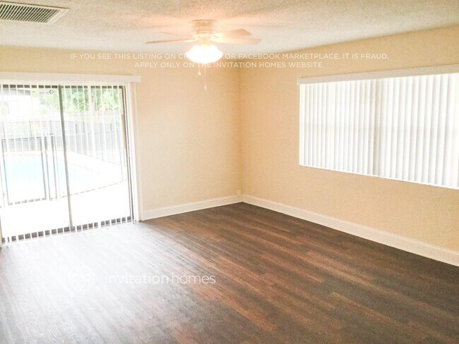 2305 26th Ave W in Bradenton, FL - Building Photo - Building Photo