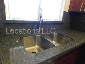 98-611 Kilinoe St-Unit -7e2 in Aiea, HI - Foto de edificio - Building Photo