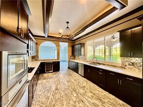 14370 McGregor Blvd in Ft. Myers, FL - Building Photo - Building Photo