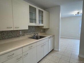 707 Lenox Rd in Monroe, NY - Building Photo - Building Photo