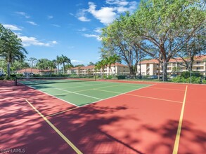 3695 Amberly Cir in Naples, FL - Foto de edificio - Building Photo