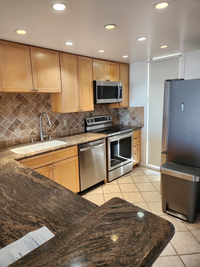 property at 4337 Marina City Dr