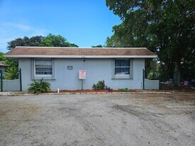 747 S Swinton Ave in Delray Beach, FL - Building Photo